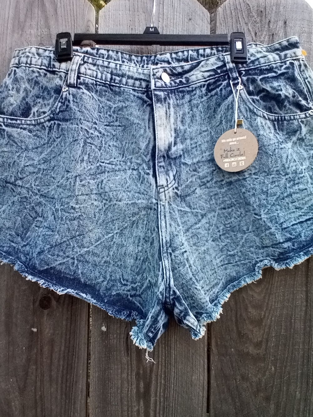 Jolie & Joy Jeans Shorts Women 1X Acid-Washed A Raw Hem Cutt-Off Style New